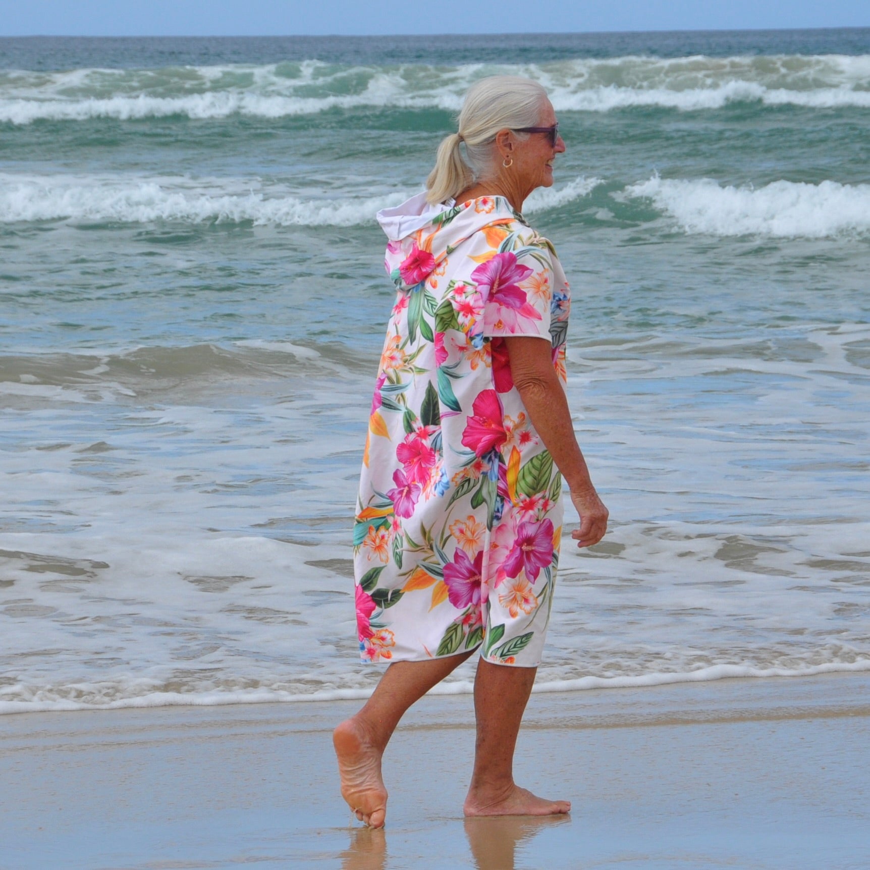 "Adult Island Princess sand-free hoodie - on the beach.