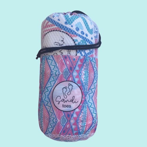 Xalli - Adult Hoodie - Sandi Toes- Drawstring Bag